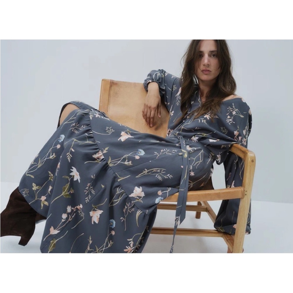 H&M Tie Belt‎ Crepe Dress Gray Floral Long Button Present Sleeve Woman’s Size S